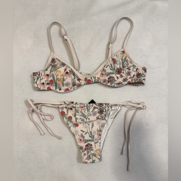 Cider Cream Bikini Set with Adjustable Straps - Picture 1 of 6